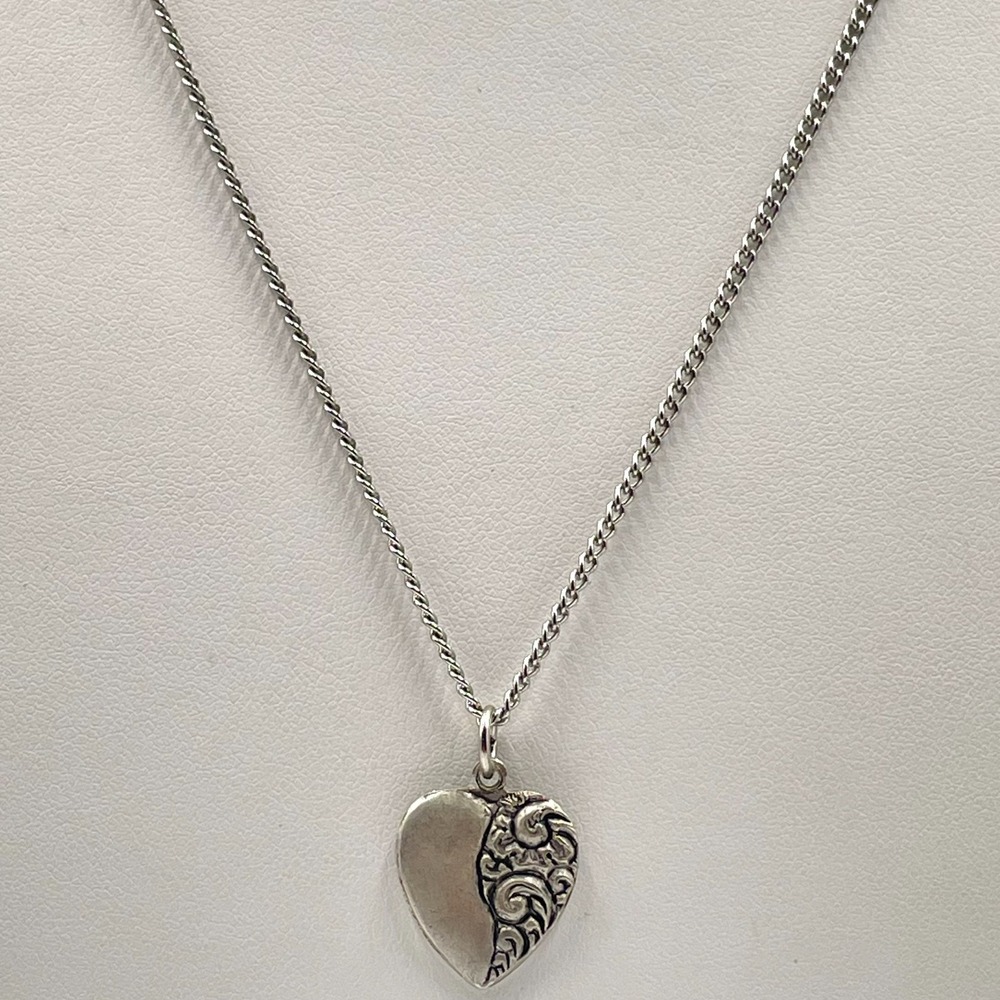 Vintage Y2K Silver Tone Textured Scroll Half Smooth Heart Pendant Necklace Retro